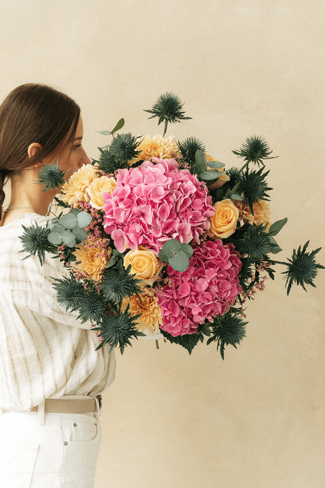 Blumenstrauß für alle Anlässe (Geburtstage, Hochzeiten, Geburten, Muttertag, Vatertag, Valentinstag, Weihnachtsfeier, Hochzeitstag, Danksagung, Beerdigung, Wiederherstellung der Gesundheit, Diplomfeiern, berufliche Beförderungen, Ruhestand, Umzug, neue Arbeit, Frauentag, Um Verzeihung bitten, Einfach nur Freude bereiten)